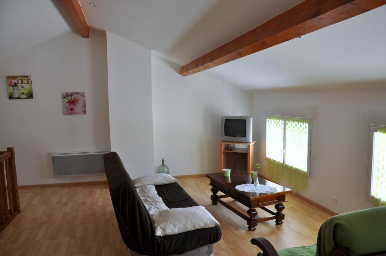 Gite Chez Antonin Villeneuve-Lecussan Exterior foto
